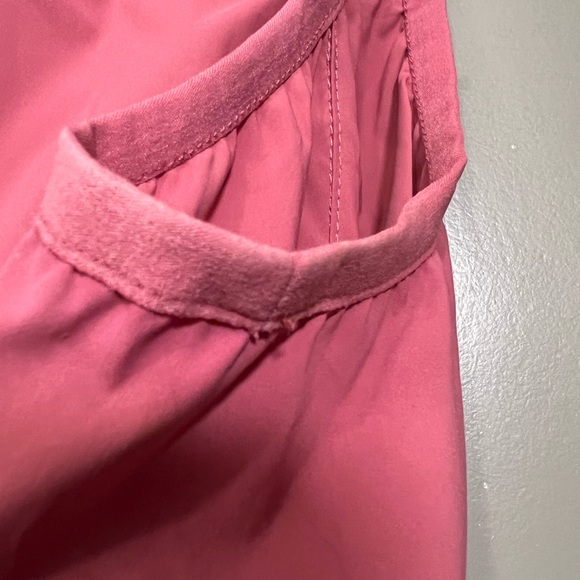 SWEATY BETTY | On The Run Zip Up Performance Workout Vest Adventure Pink - Picture 8 of 9